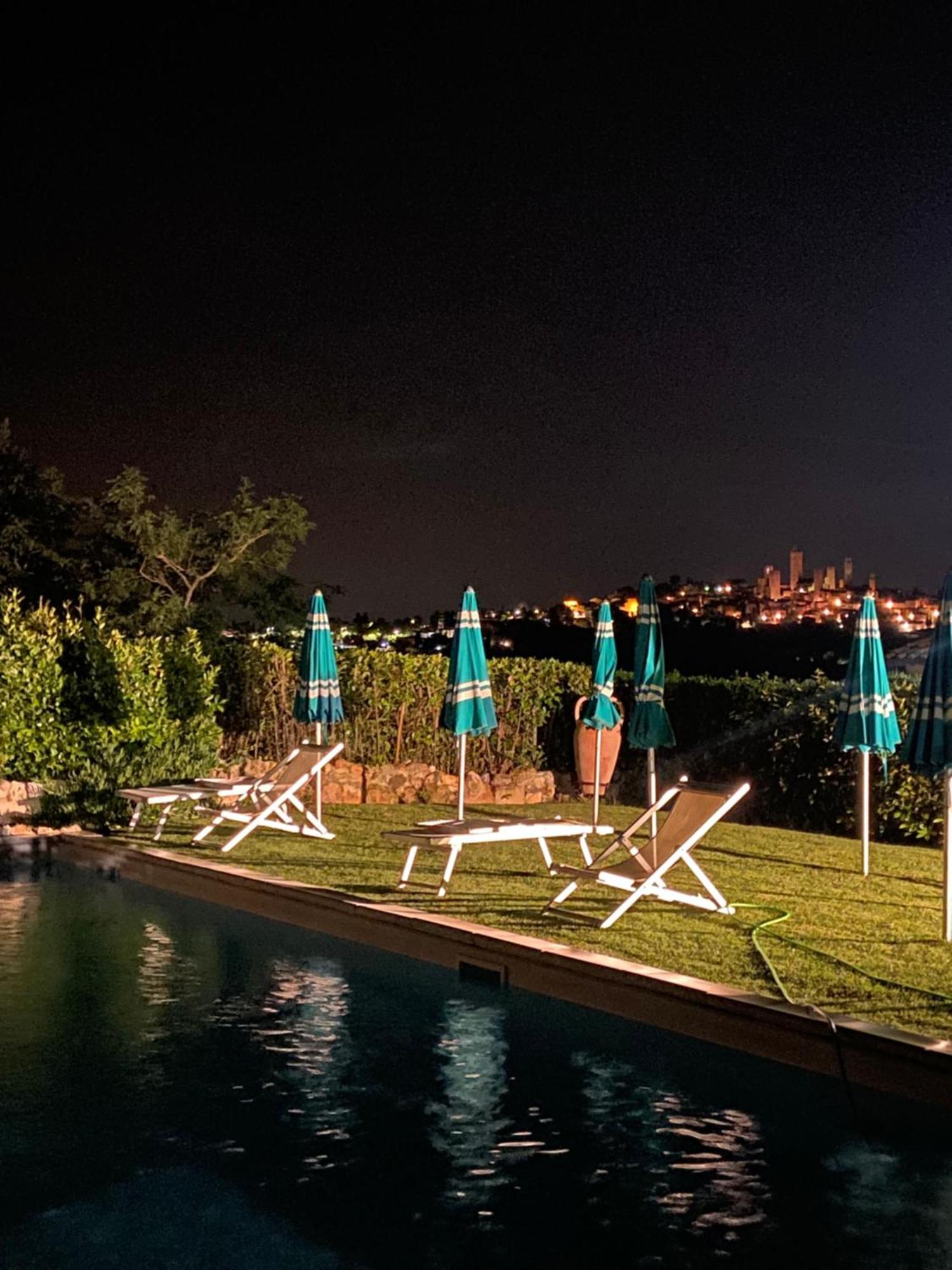 Bed & Breakfast Casale Gregoriano And Apartaments ซานจีมิญญาโน ภายนอก รูปภาพ