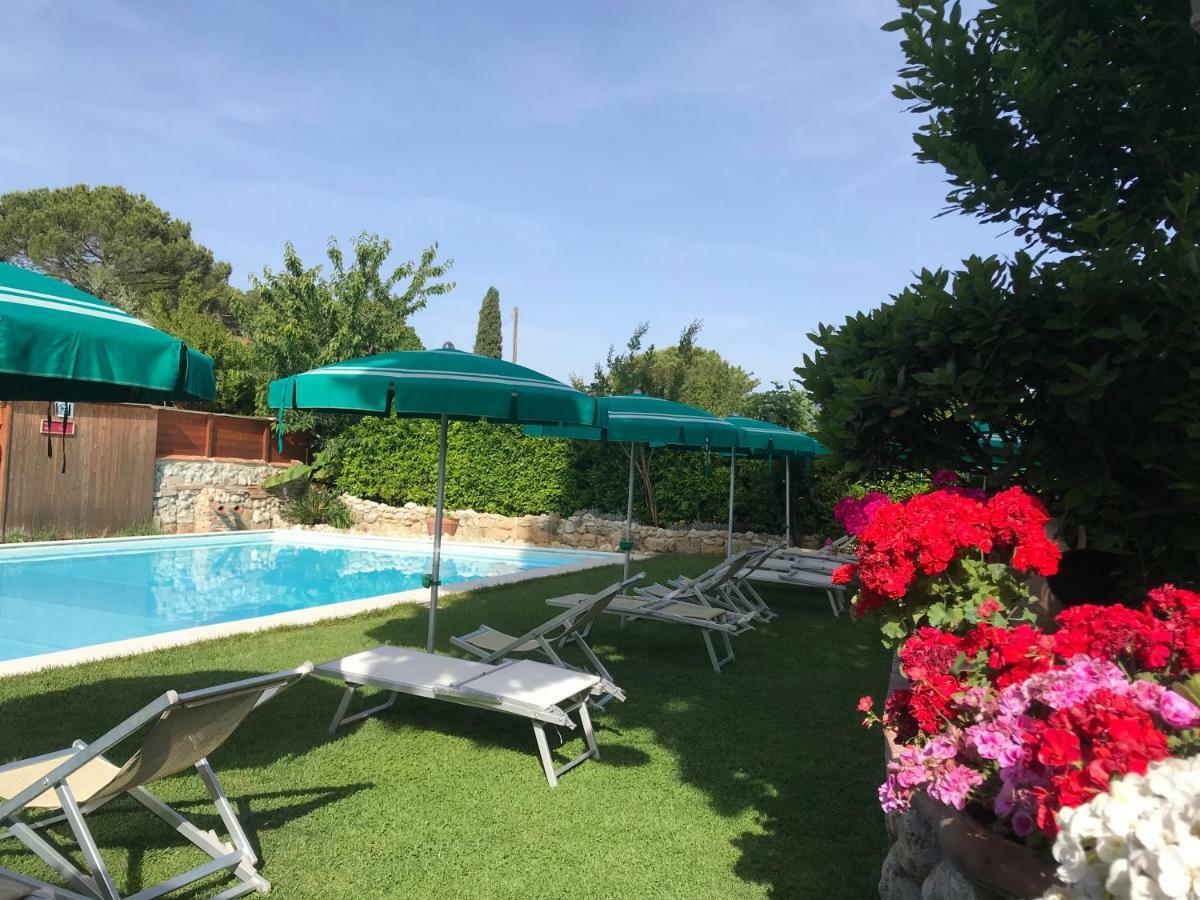 Bed & Breakfast Casale Gregoriano And Apartaments ซานจีมิญญาโน ภายนอก รูปภาพ